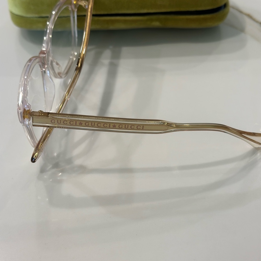 Gucci Women's Glasses in Gold